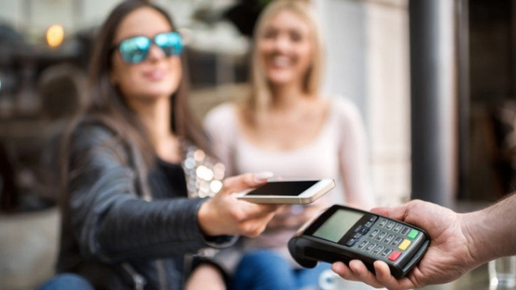 بلغ معدل التضخم في المملكة المتحدة أدنى مستوى له في اخر عام 