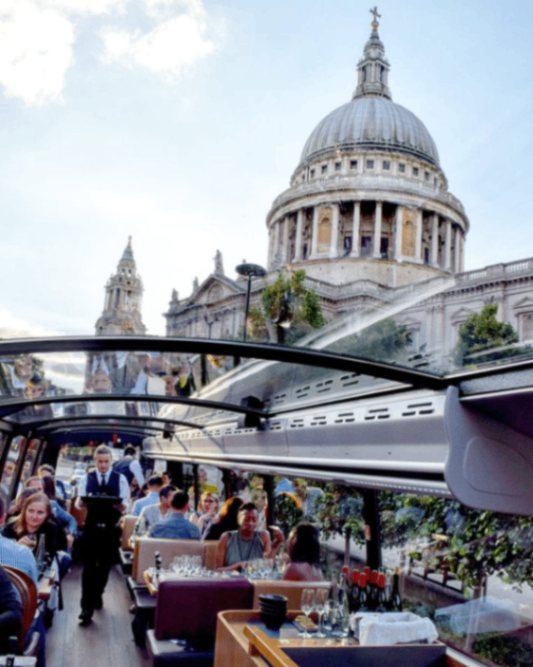 حافلة طعام خاصة بلندن في