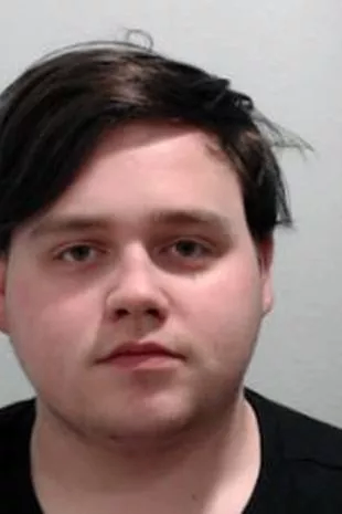 Amber Gibson  - اغتصبها شقيقها وقتلها