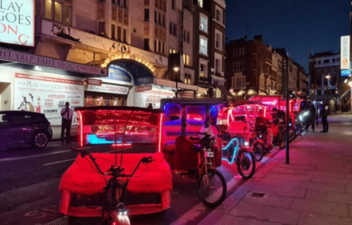 450  جنيه استرليني لنقل  ب Pedicab   لمدة 7 دقائق!