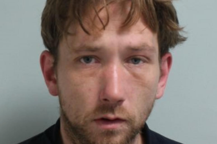 الشرطة تحاول اعتقال Thomas O’Connell