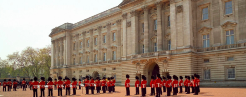 قم بزيارة قصر  Buckingham