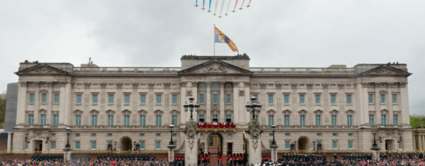 قم بزيارة قصر  Buckingham