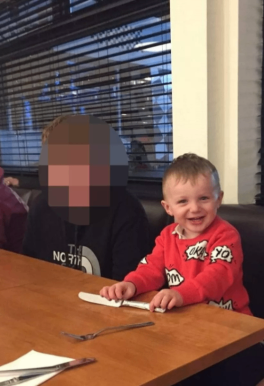  غرق شدن کودک 3 ساله در استخر David Lloyd