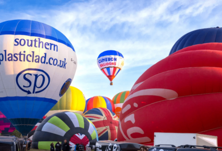 مهرجان Fiesta  الدولي للبالون في بريستول 
