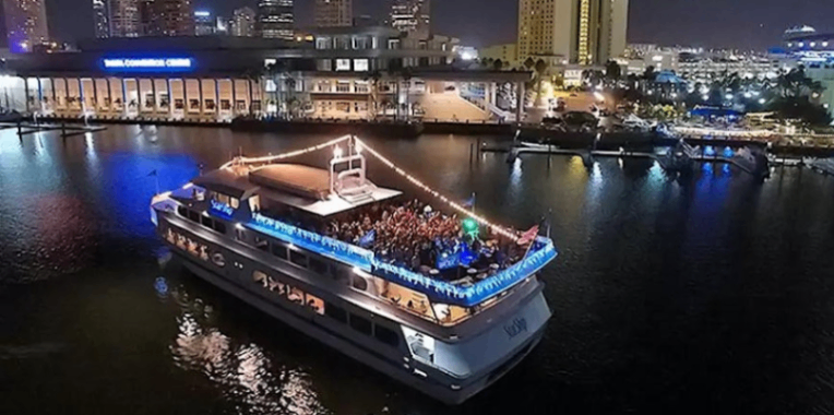 مهمانی کشتی Skylines و افتر پارتی