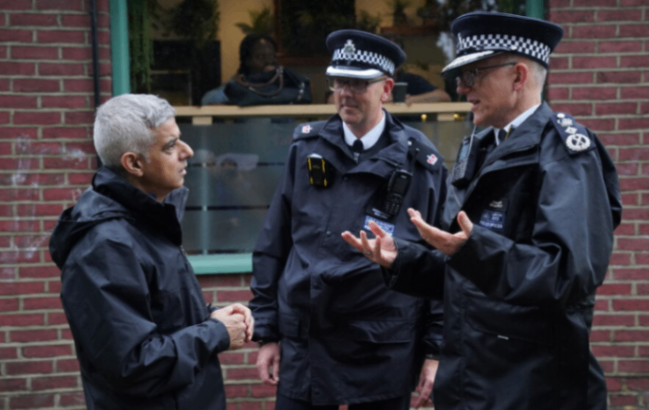 تقنية لمحاصرة لصوص الهواتف المحمولة