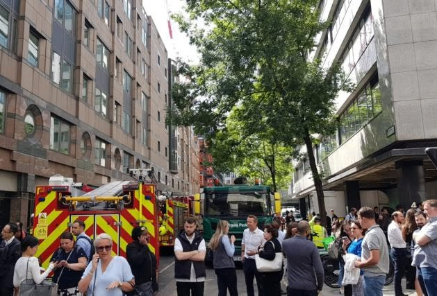 آتش سوزی در Moorgate لندن