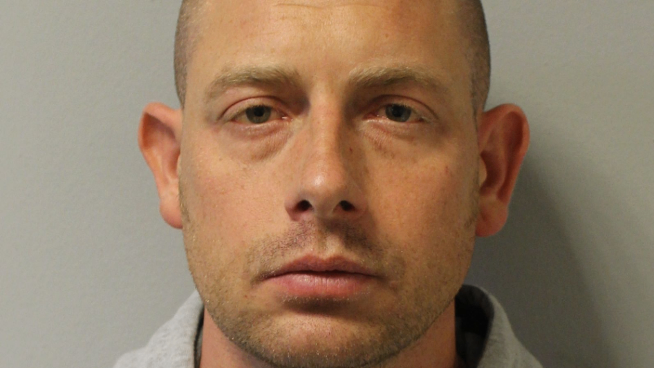 حُكم على ضابط شرطة في لندن بالسجن 8 سنوات أخرى بسبب تهمة الاغتصاب بعد 16 عامًا في السجن