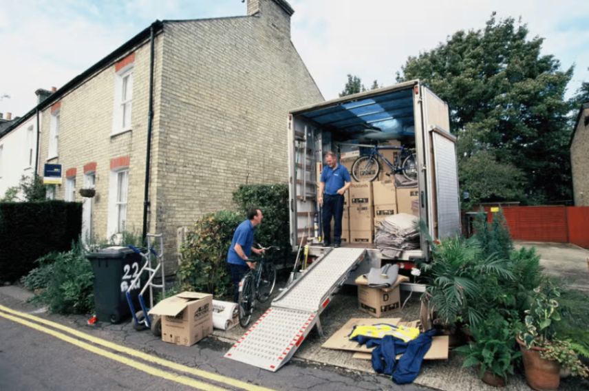 أكثر الأيام ازدحامًا للانتقال من منزل إلى آخر في المملكة المتحدة