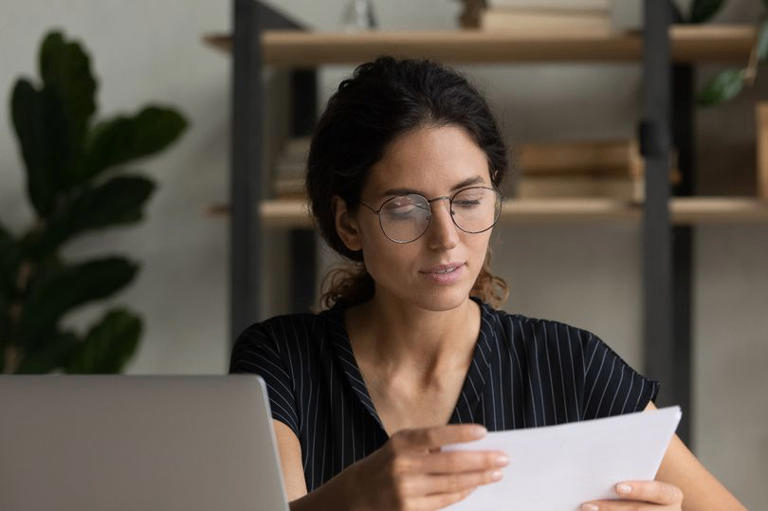 مبادئ كتابة السيرة الذاتية: مفتاح النجاح في جذب فرص العمل