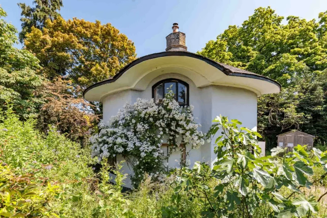 خانه قارچی لندن برای فروش
