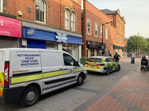 سطو نهاري على محل مجوهرات في Nottingham