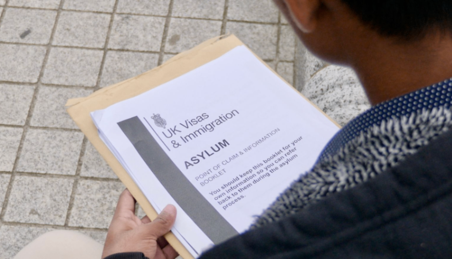  حزب کارگر لندن قول می‌دهد استفاده از هتل‌های برای پناهجویان را متوقف کند و پرونده‌های معلق پناهجویی را بررسی کند.