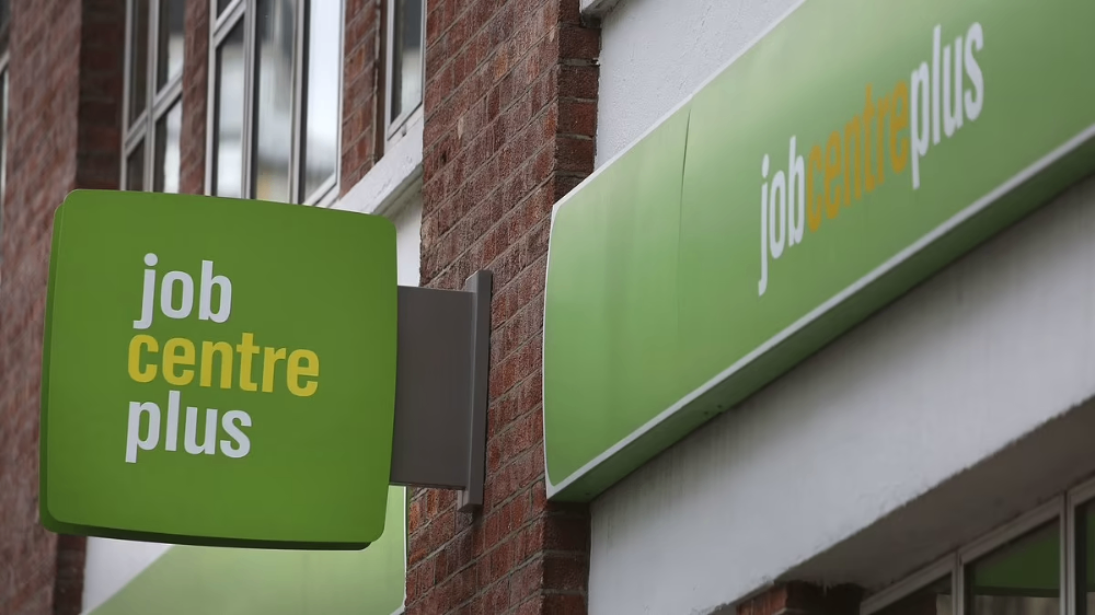 سيواجه أصحاب حسابات Universal Credit إغلاق 26 مكتبًا من مكاتب JobCentre