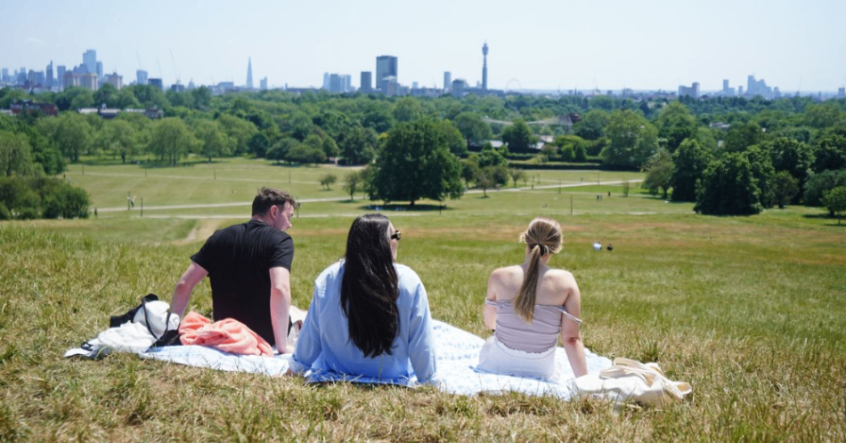 على أمل حدوث موجة حارة صغيرة في المملكة المتحدة تصل إلى 24 درجة مئوية في أكتوبر