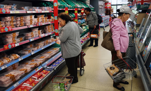 زيادة رسوم التأشيرة من قبل الحكومة البريطانية تهدد حياة المهاجرين