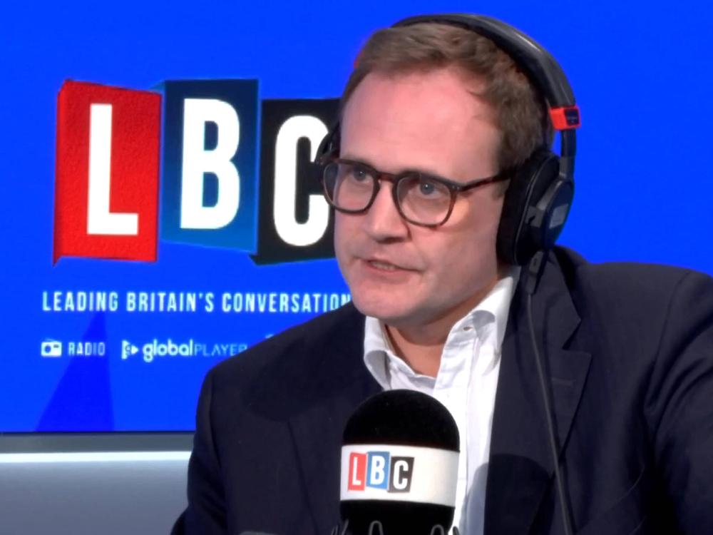 پیشنهاد ممنوعیت پرچم فلسطین در تظاهرات بریتانیا؛ واکنش وزیر امنیت