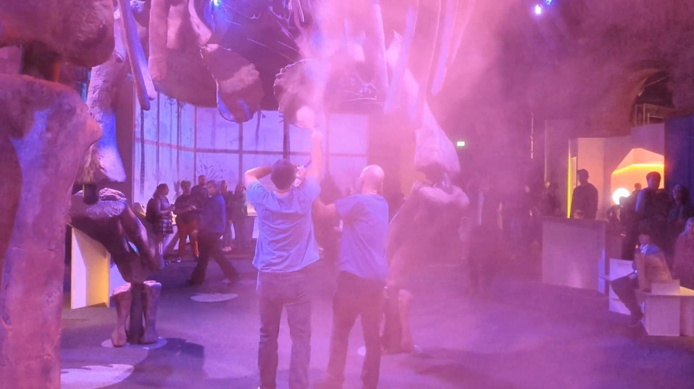 اعتراض جدید Just Stop Oil در موزه تاریخ طبیعی لندن