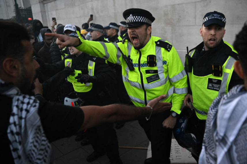 درگیری تظاهرات کنندگان فلسطینی با پلیس لندن