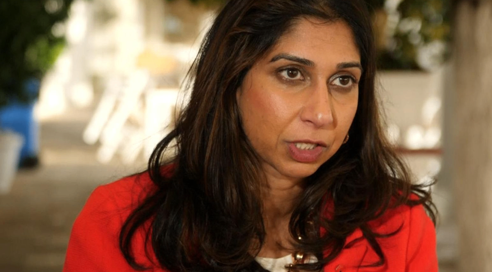 توجه وزیر کشور بریتانیا به ممنوعیت احتمالی تظاهرات طرفداران فلسطین در روز آتش‌بس ملی