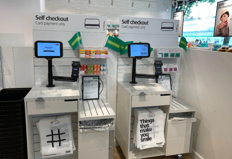 سوپرمارکت Booths روش پرداخت Sefl-checkout را کنار می‌گذارد و به پرداخت با روش سنتی برمی گردد