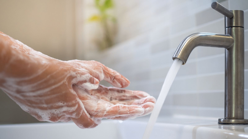 مردان کمتر از زنان دست‌های خود را می‌شویند، به گزارش سازمان بهداشت عمومی ولز