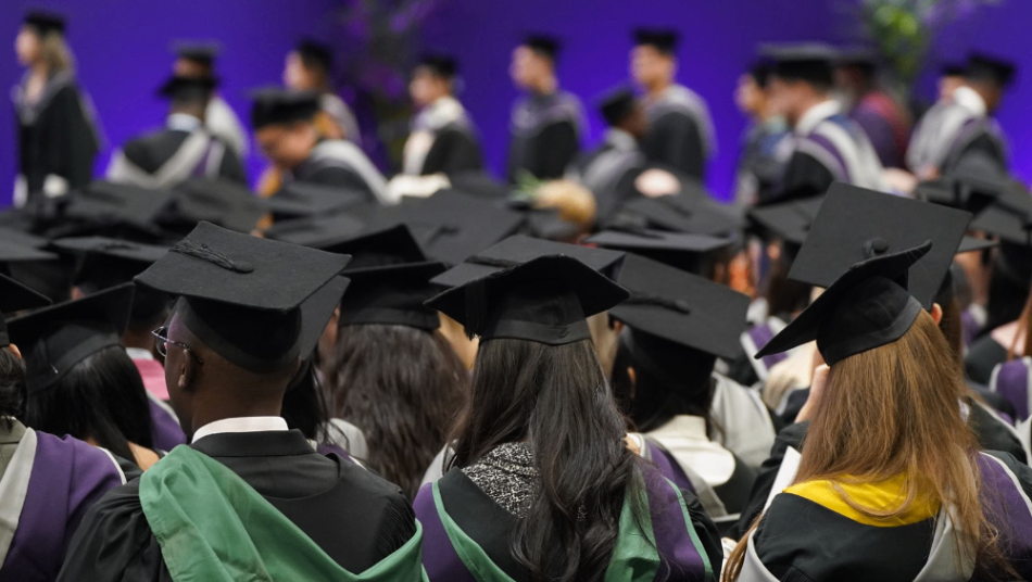 دانشجویان نمی توانند خانواده خود را به بریتانیا بیاورند