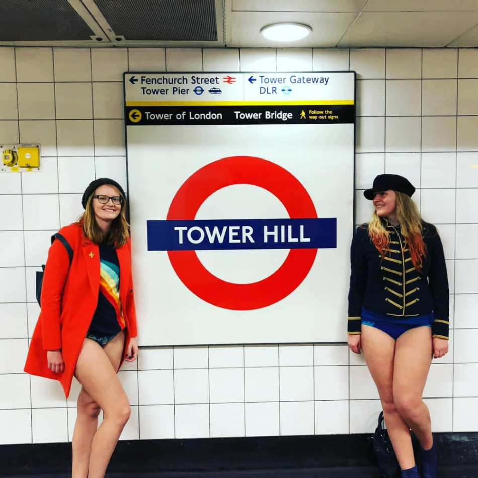 روز بدون شلوار در مترو لندن