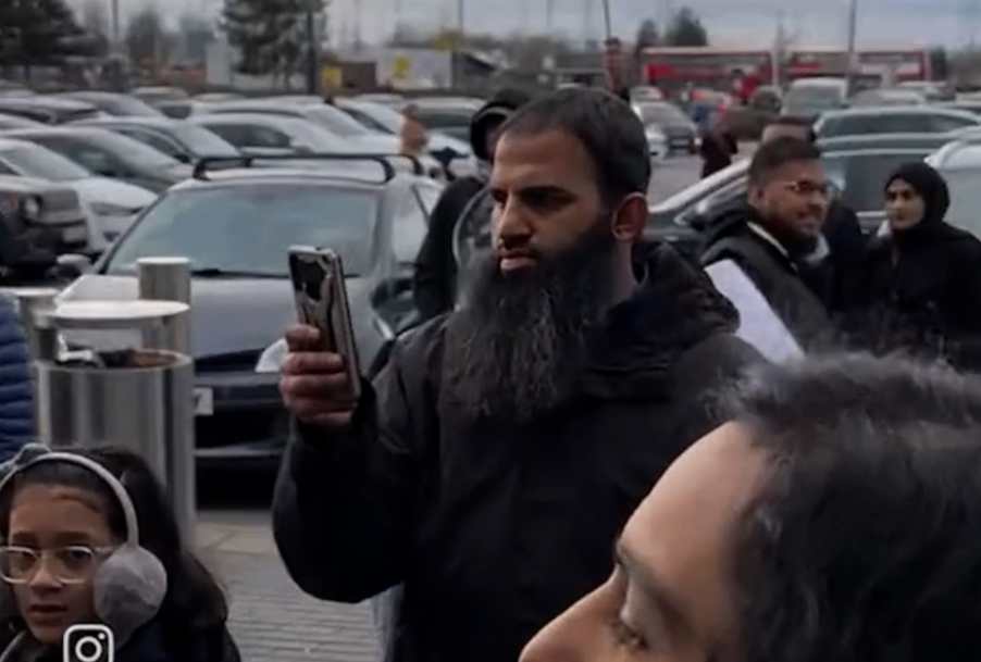 اعتراضات علیه دولت اسرائیل در پارک خرید گالیون ریچ، بکتون