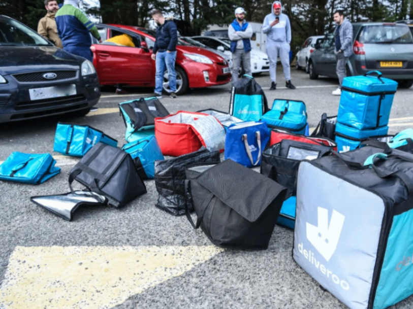 اعتصاب رانندگان پیک های تحویل غذا در روز ولنتاین