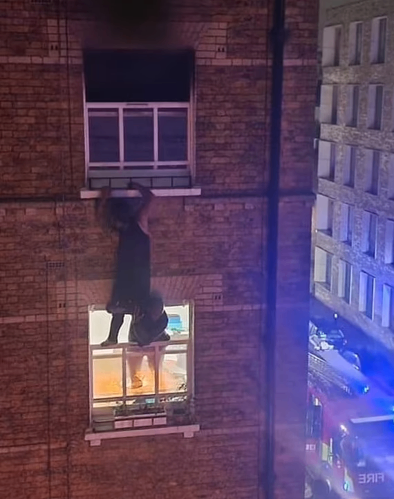  فرار مرد از آتش‌سوزی دوچرخه الکتریکی در آپارتمانی در لندن