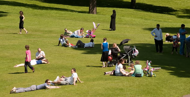 بریتانیا در گرمای 21 درجه سانتیگراد قبل از ورود بادهای قطبی