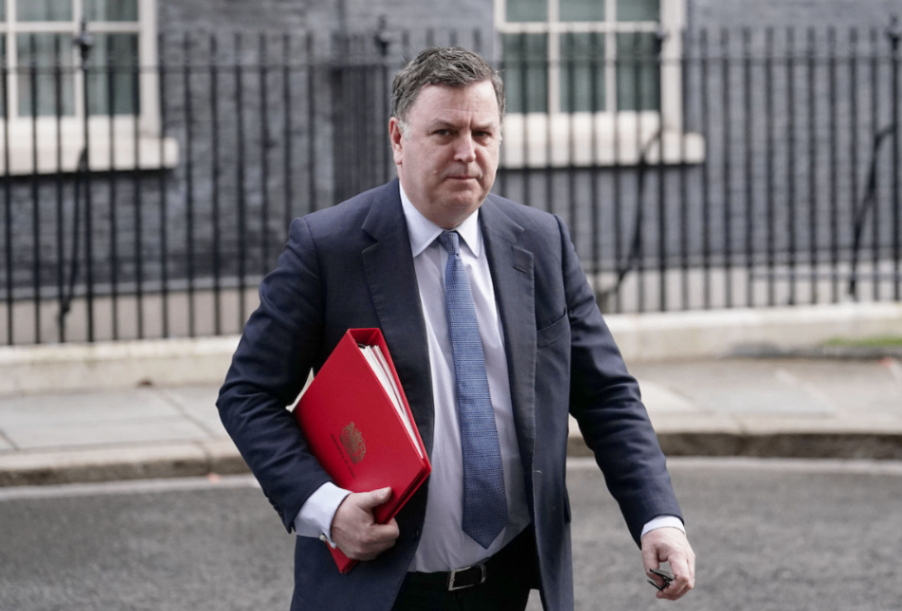 اعلام برنامه‌های جدید دولت بریتانیا برای کاهش پرداخت‌های نقدی به افراد دارای معلولیت