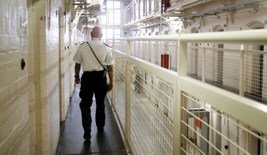 آزادی زودهنگام زندانیان، راهکار دولت برای کاهش ازدحام در زندان‌ها
